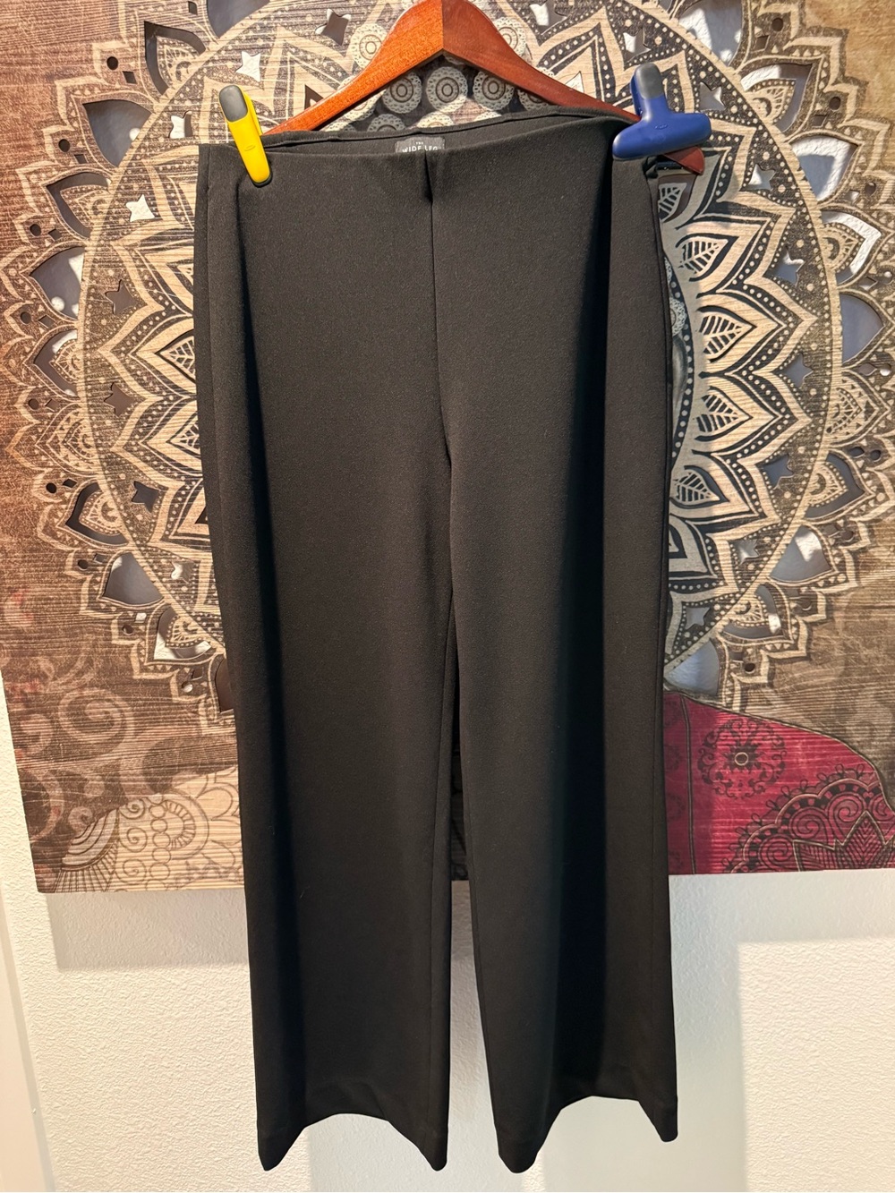 Classic Black Wide-Leg Petite Trousers